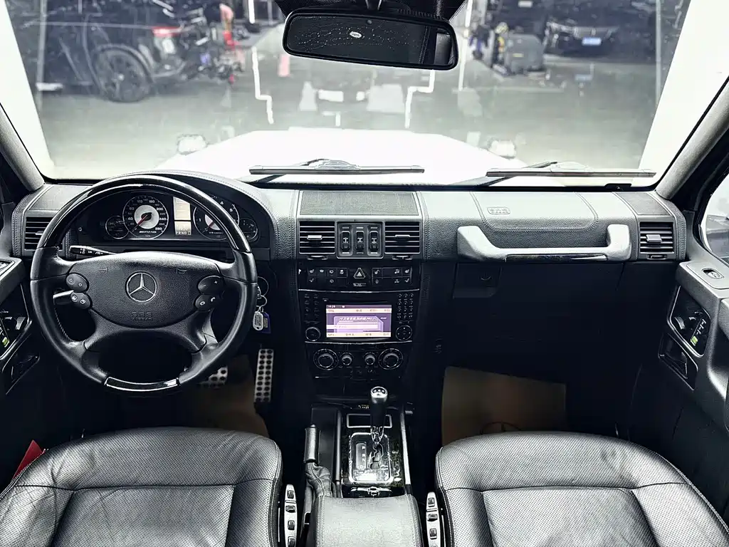 Mercedes-Benz G-Class AMG 2012 — фото 18