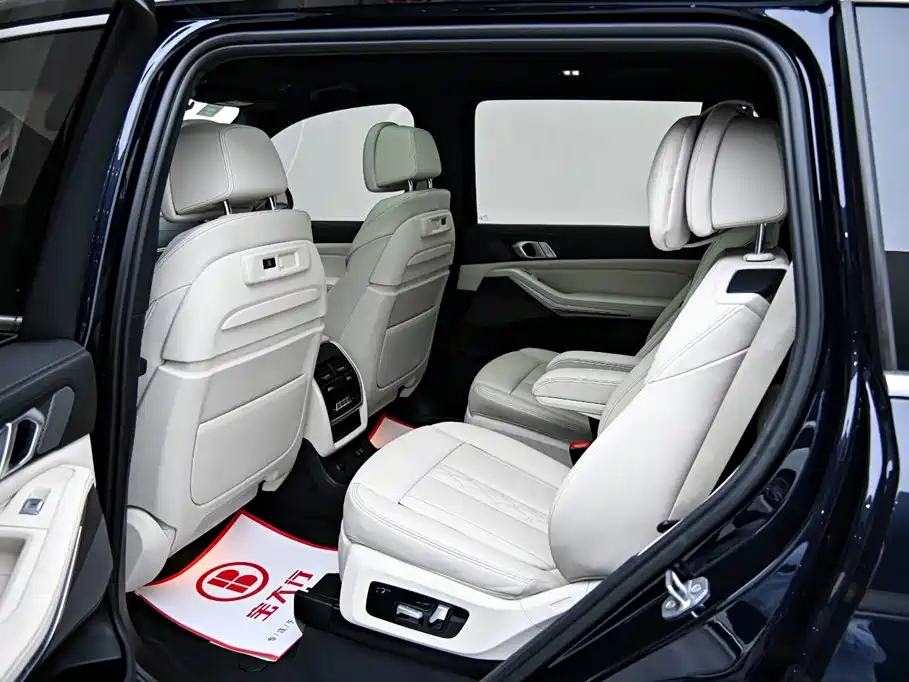 BMW X7 2022 — фото 13
