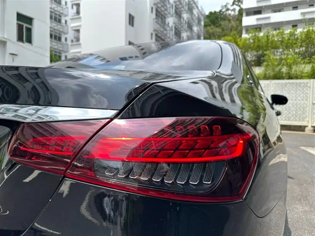 Mercedes-Benz E-Class 2022 — фото 17