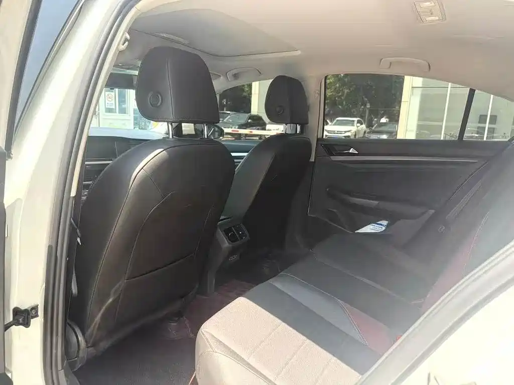 Volkswagen Bora 2023