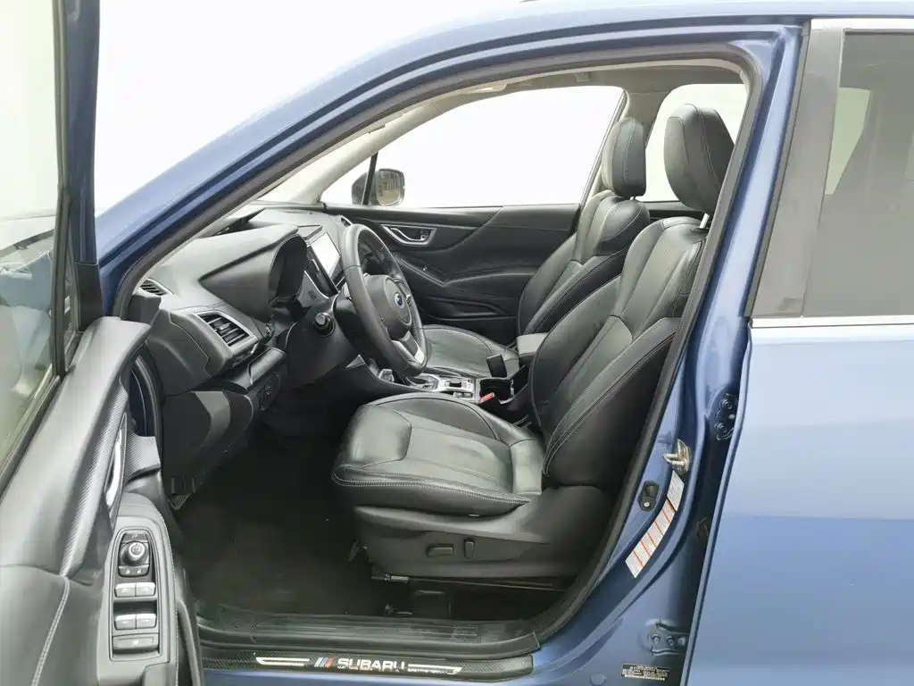 Subaru Forester 2019 — фото 10