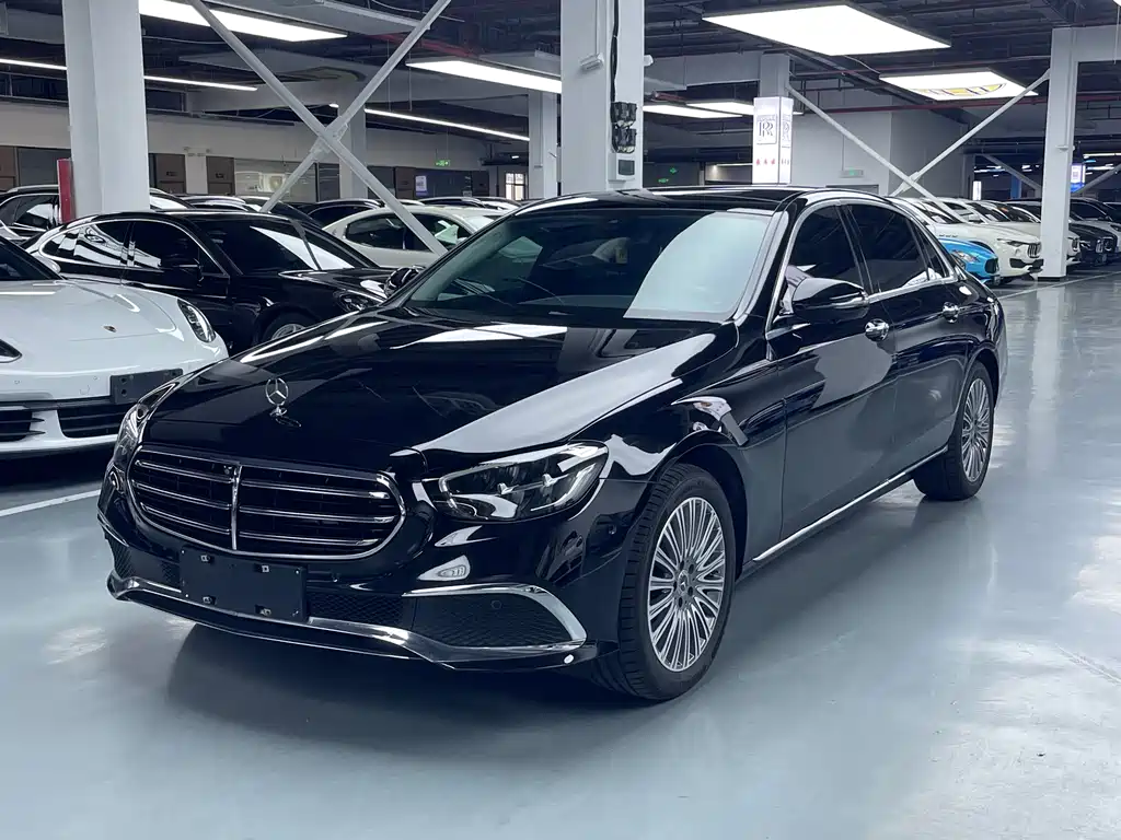 Mercedes-Benz E-Class 2023
