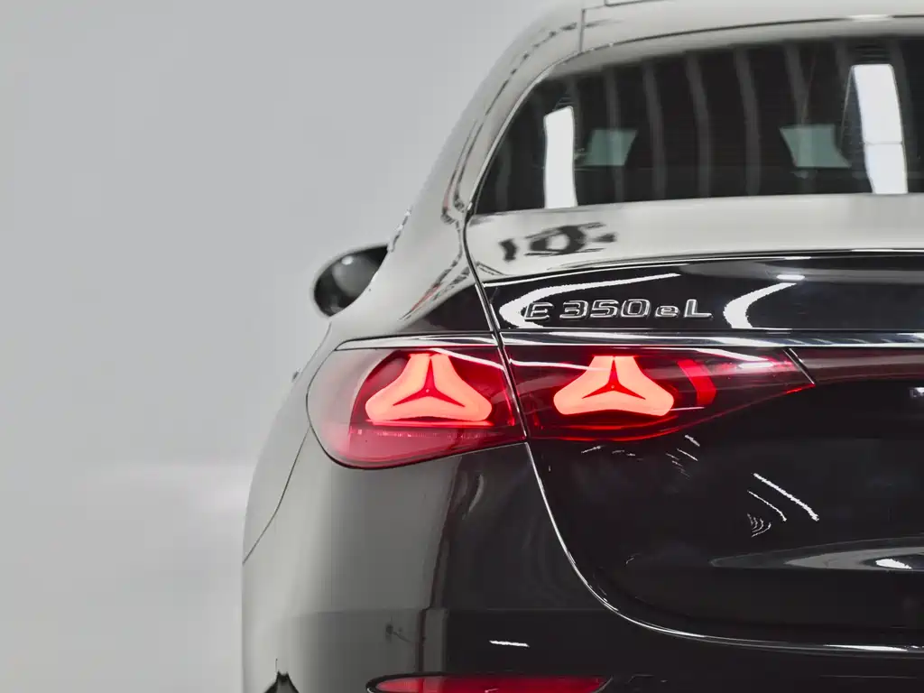 Mercedes-Benz E-Class New Energy 2025 — фото 10