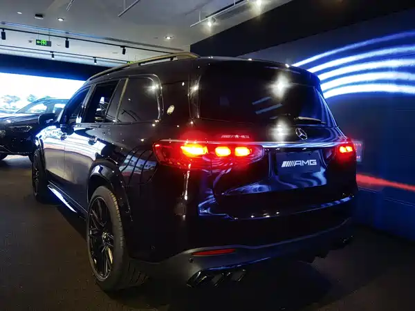 Mercedes-Benz GLS AMG 2026