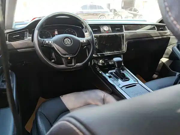 Volkswagen Phideon 2018