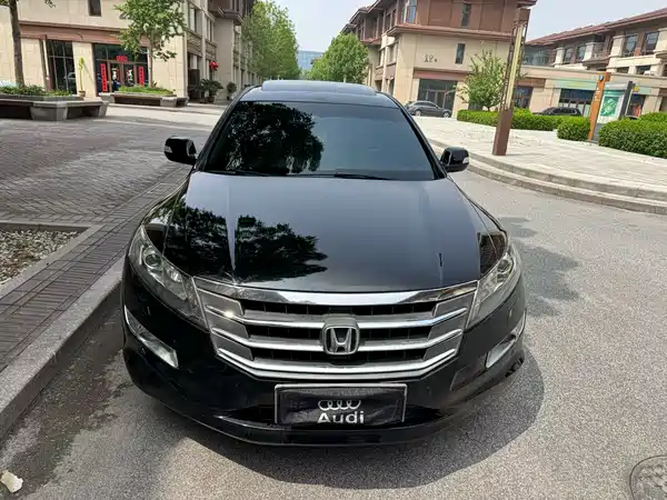 Honda Crosstour 2012