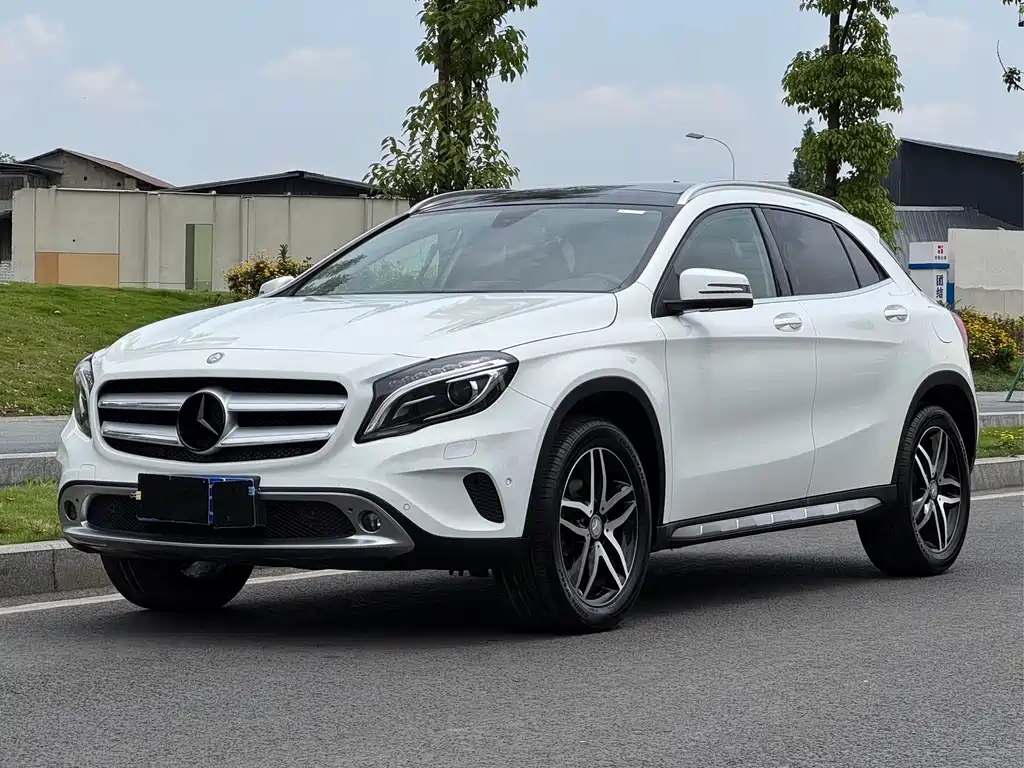 Mercedes-Benz GLA 2016 — фото 1