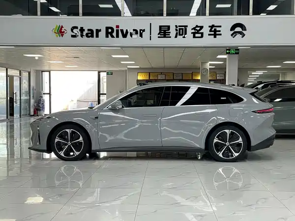 NIO ET5T 2023