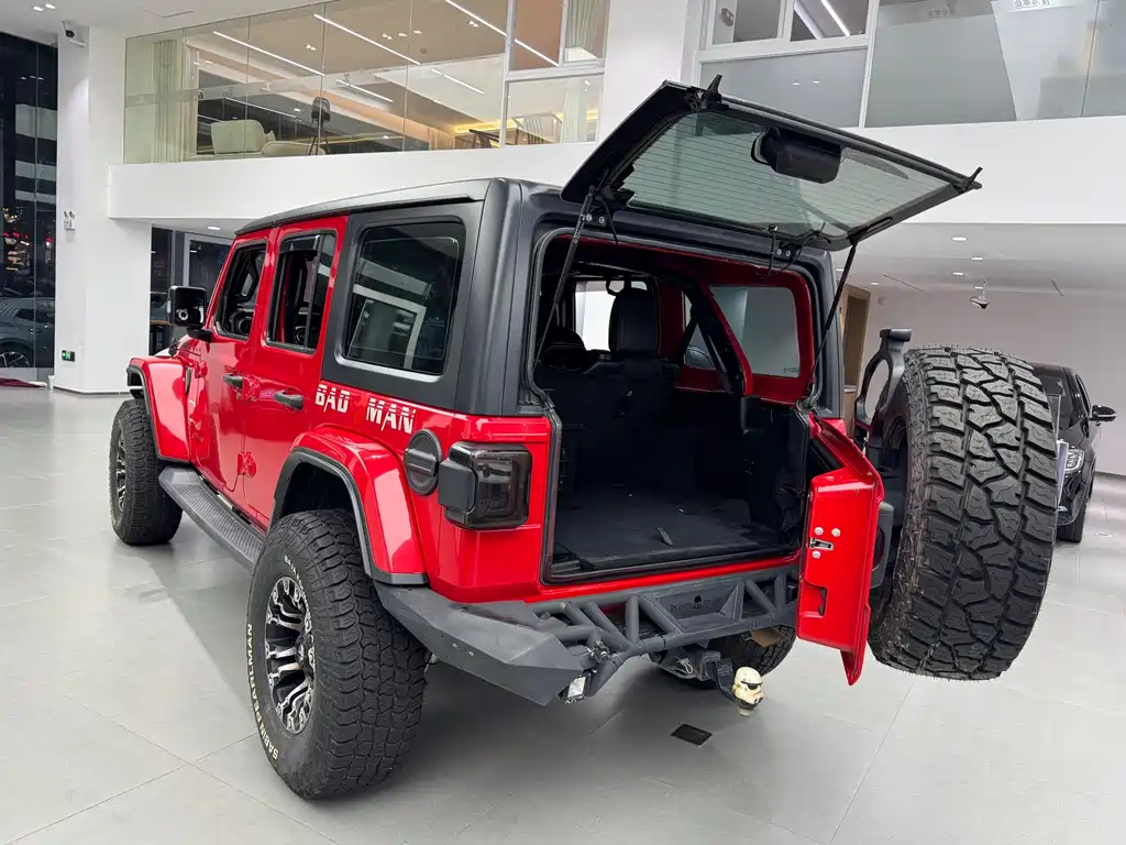 Jeep Wrangler 2019 — фото 13