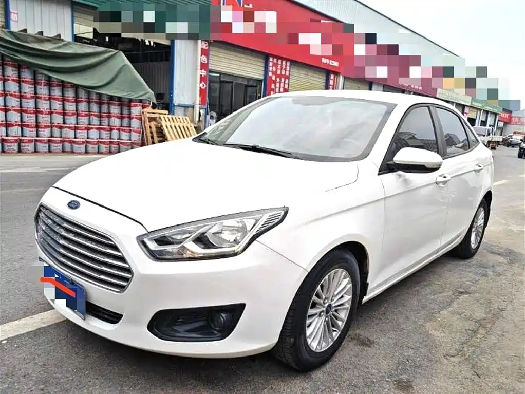 Ford Escort 2015