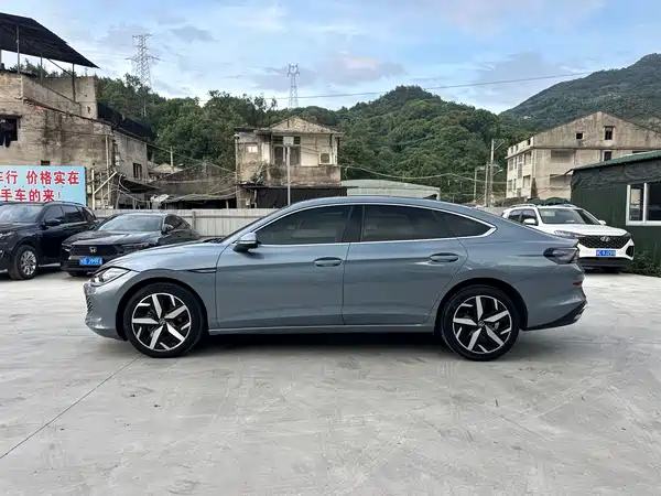 Volkswagen Lamando 2023