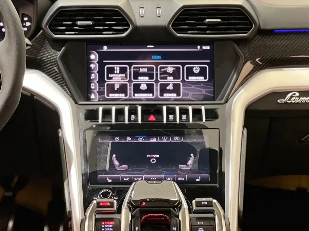 Lamborghini Urus 2019 — фото 16