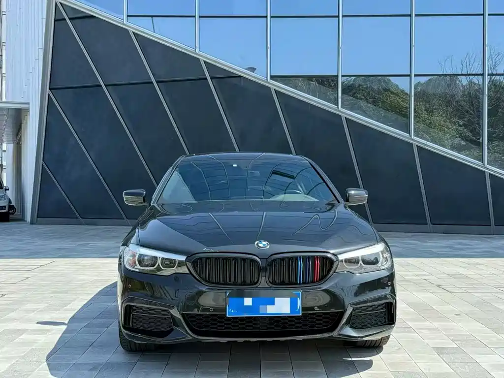 BMW 5 Series 2020 — фото 2