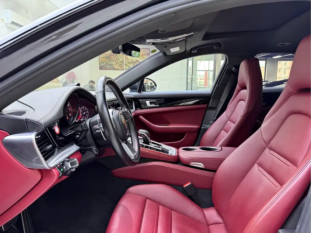 Porsche Panamera 2019