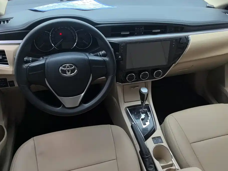 Toyota Corolla 2016 — фото 12