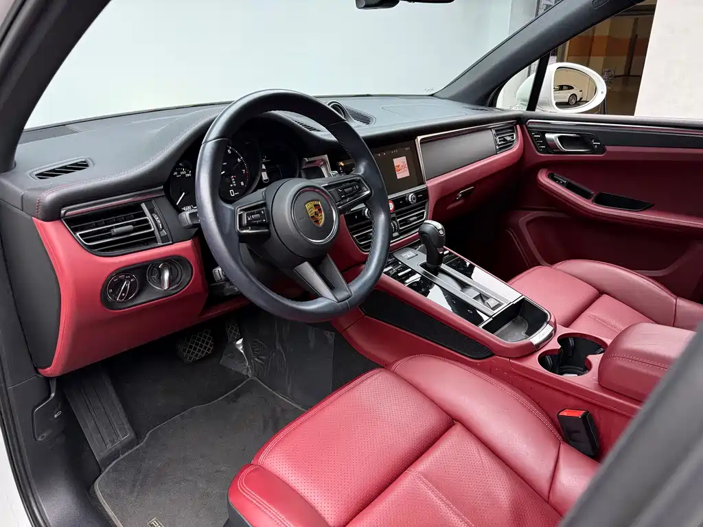 Porsche Macan 2022 — фото 14