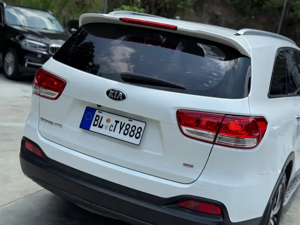 Kia Sorento 2017 — фото 8