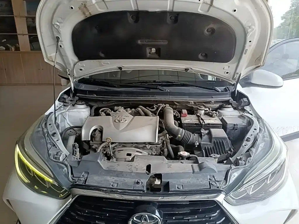 Toyota Yaris L 2020 — фото 20