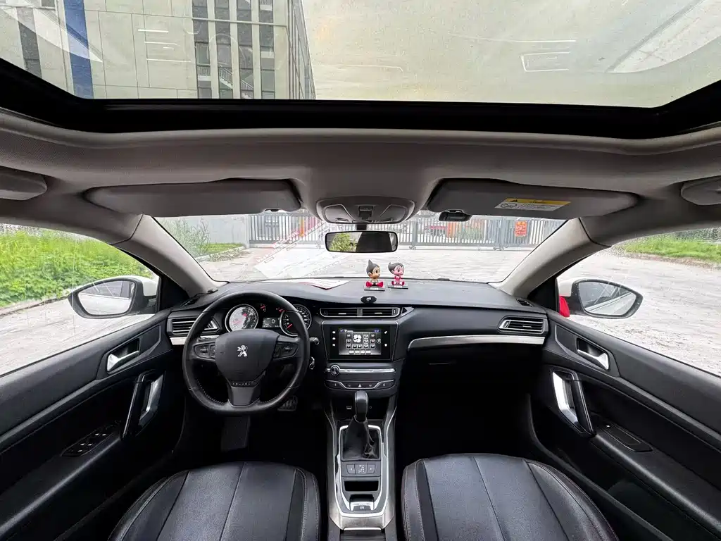 Peugeot 408 2016