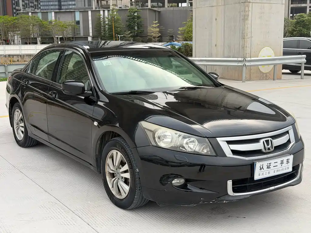 Honda Accord 2010 — фото 3