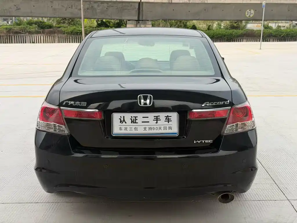 Honda Accord 2010 — фото 9