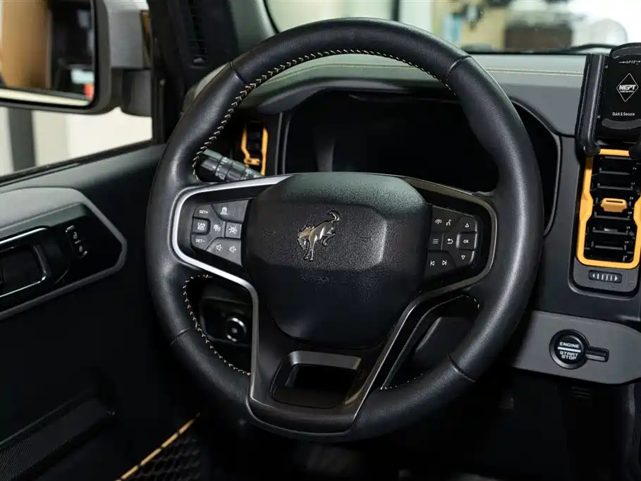 Ford Bronco 2024 — фото 12