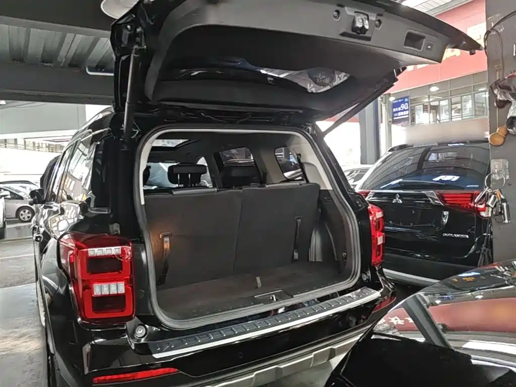 GAC Motor Trumpchi GS8 2021 — фото 19