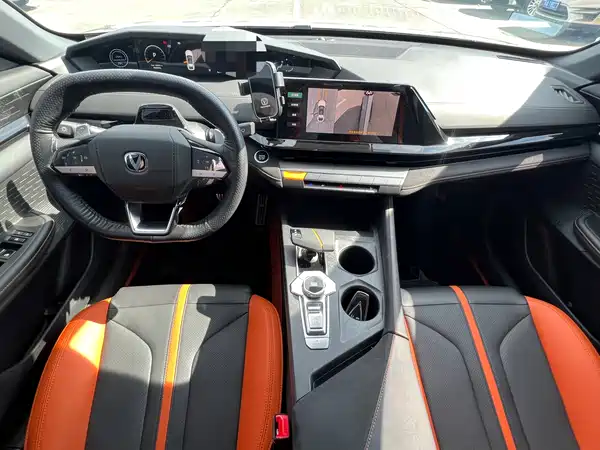 Changan UNI-V 2024