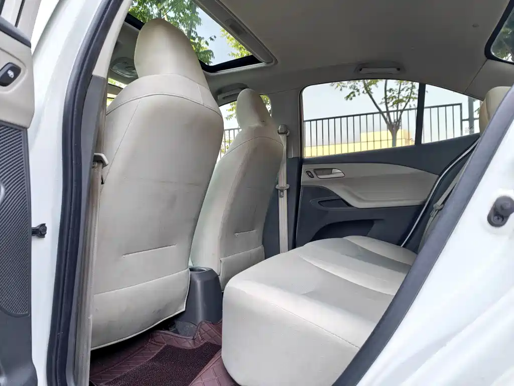 Chevrolet Sail 2015 — фото 10