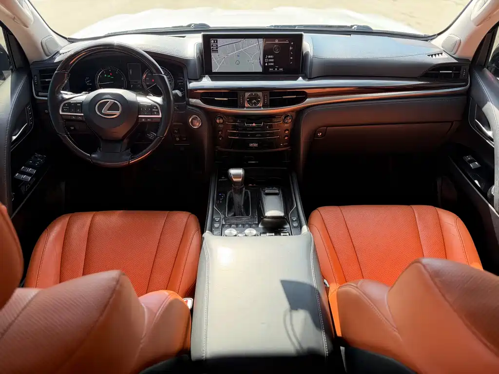 Lexus LX 2017