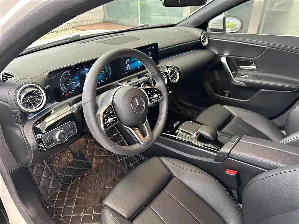 Mercedes-Benz A-Class 2021 — фото 8
