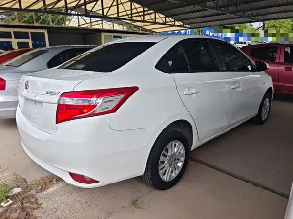 Toyota Vios 2015