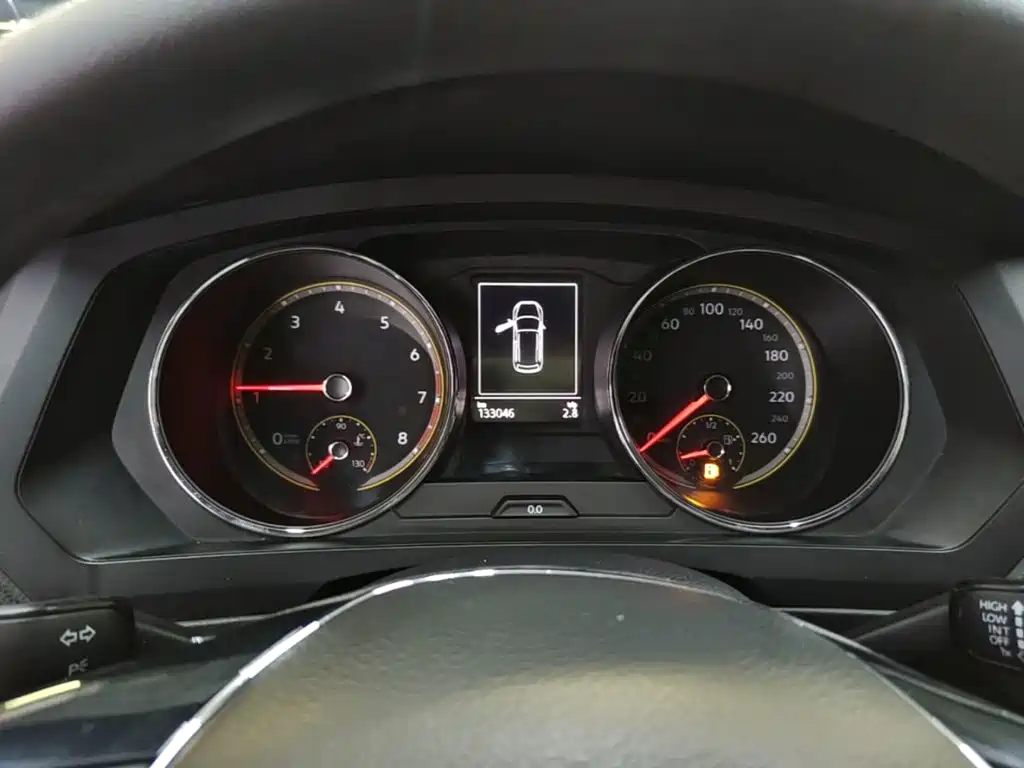 Volkswagen Tiguan L 2020 — фото 12