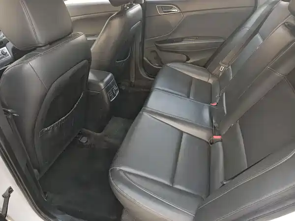 Hyundai Mistra 2015