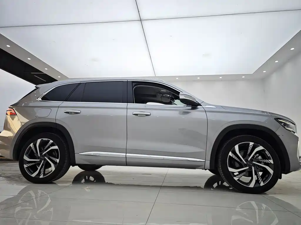 Geely Xingyue L 2024 — фото 25