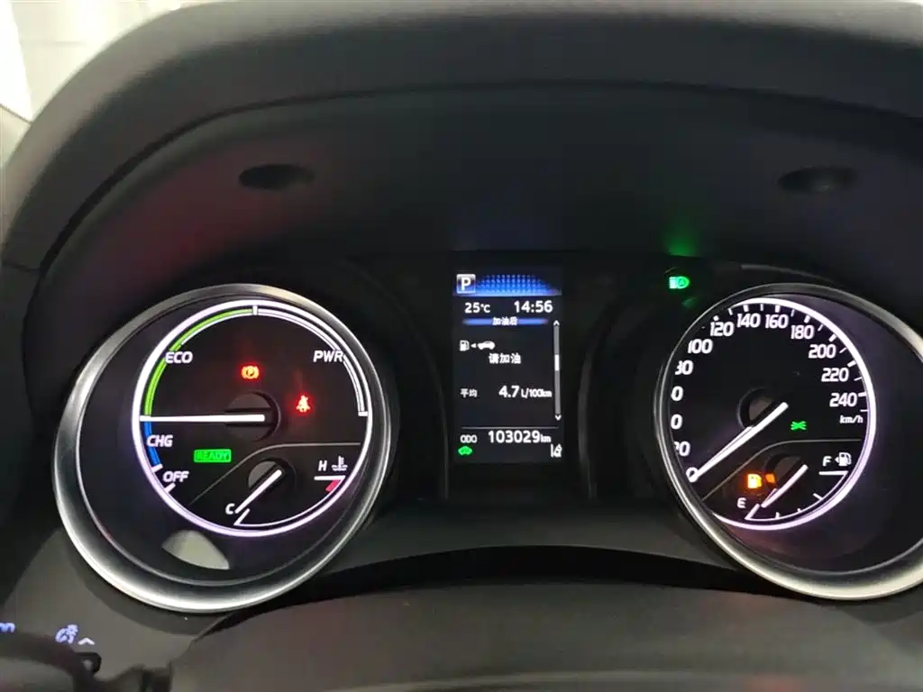 Toyota Camry 2021 — фото 12