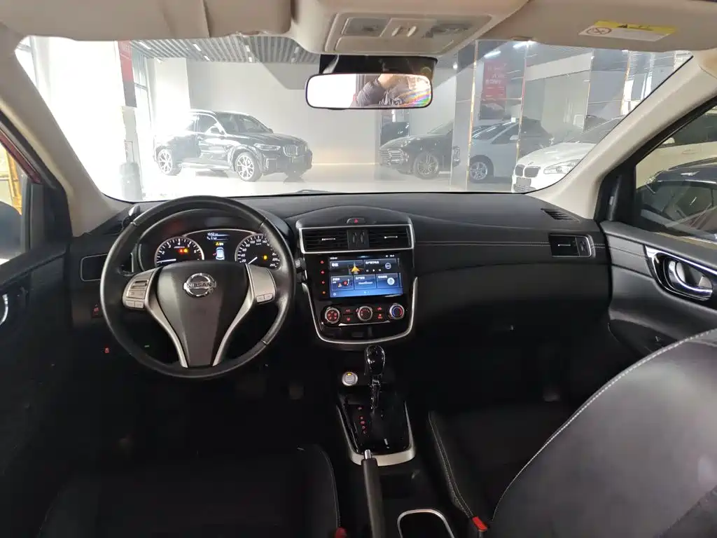 Nissan Tiida 2019 — фото 6