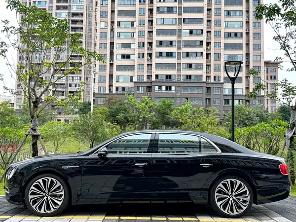 Bentley Flying Spur 2014
