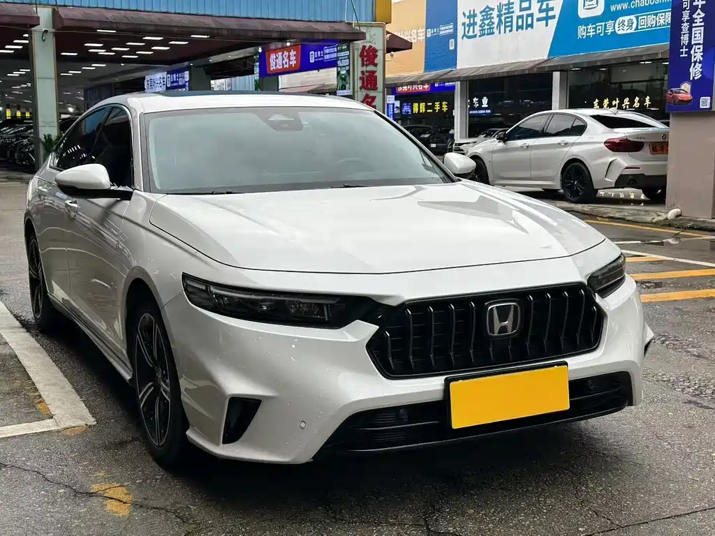 Honda Inspire 2023 — фото 3