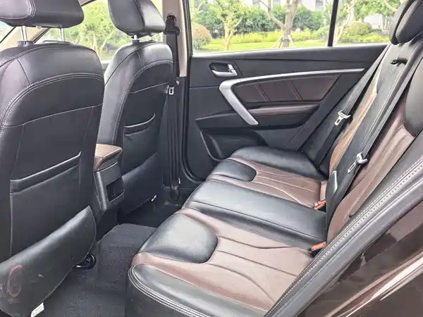 Geely Emgrand 2017