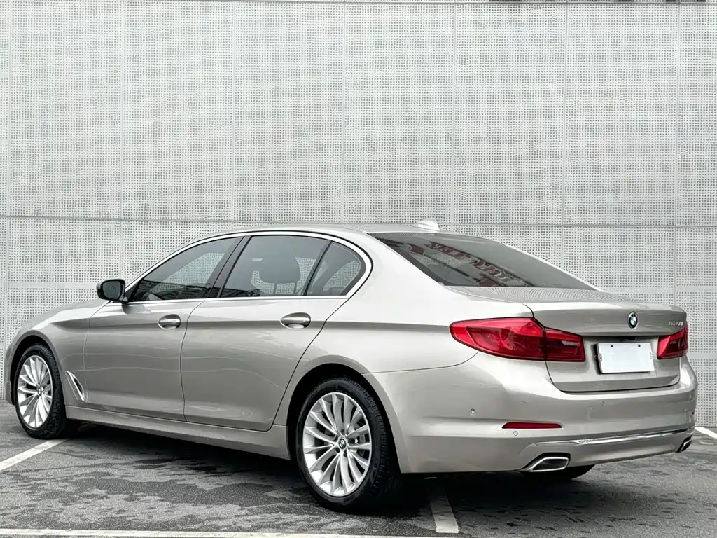 BMW 5 Series 2020