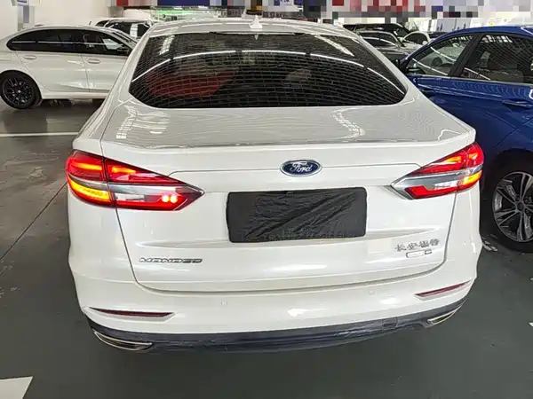 Ford Mondeo 2022