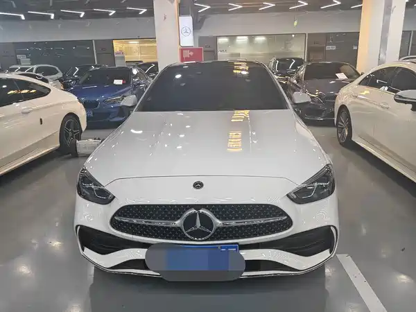 Mercedes-Benz C-Class 2024