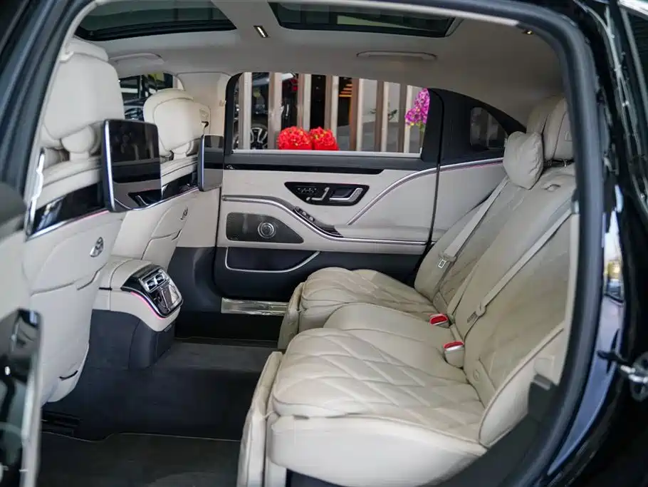 Mercedes-Benz S-Class 2023 — фото 11