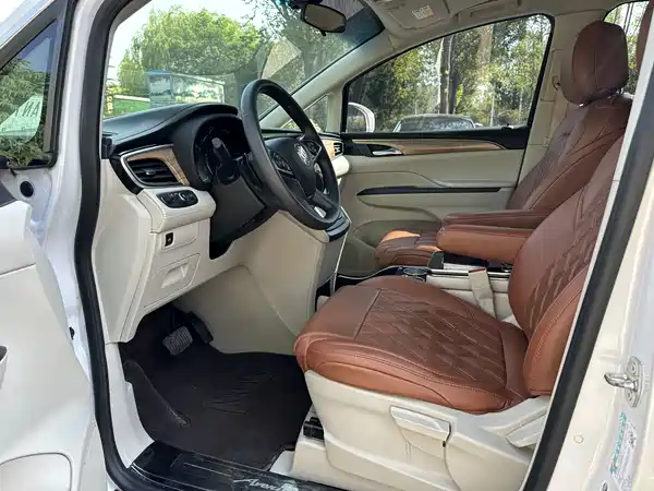 Buick GL8 2017