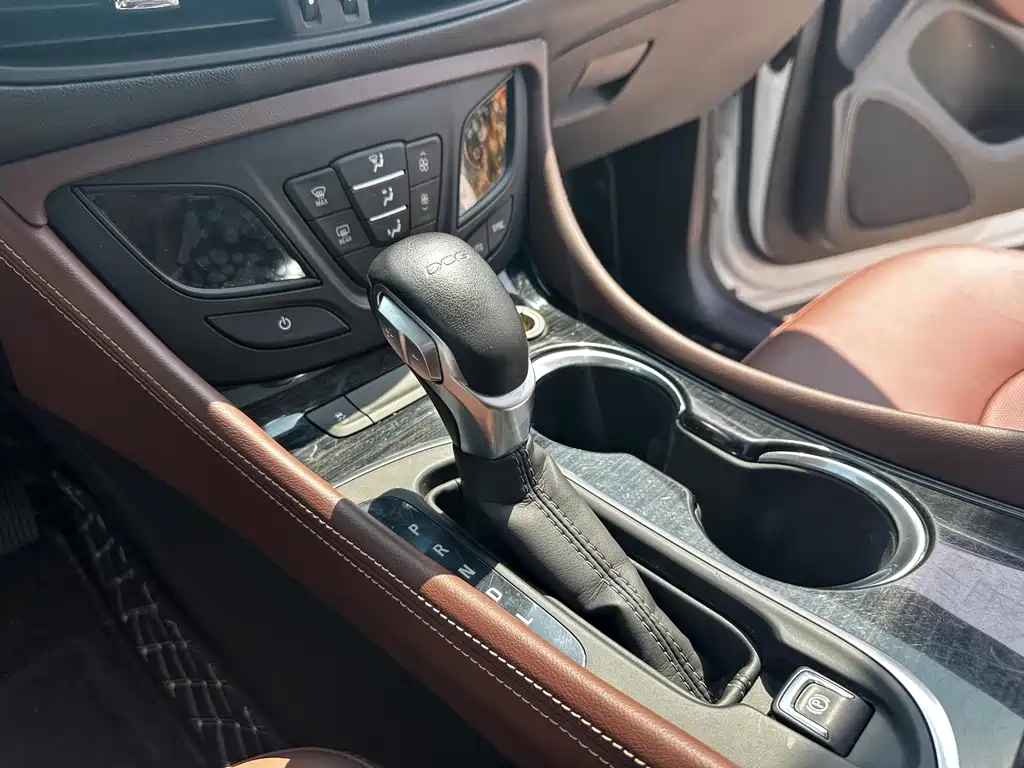 Buick Envision Plus 2020 — фото 12