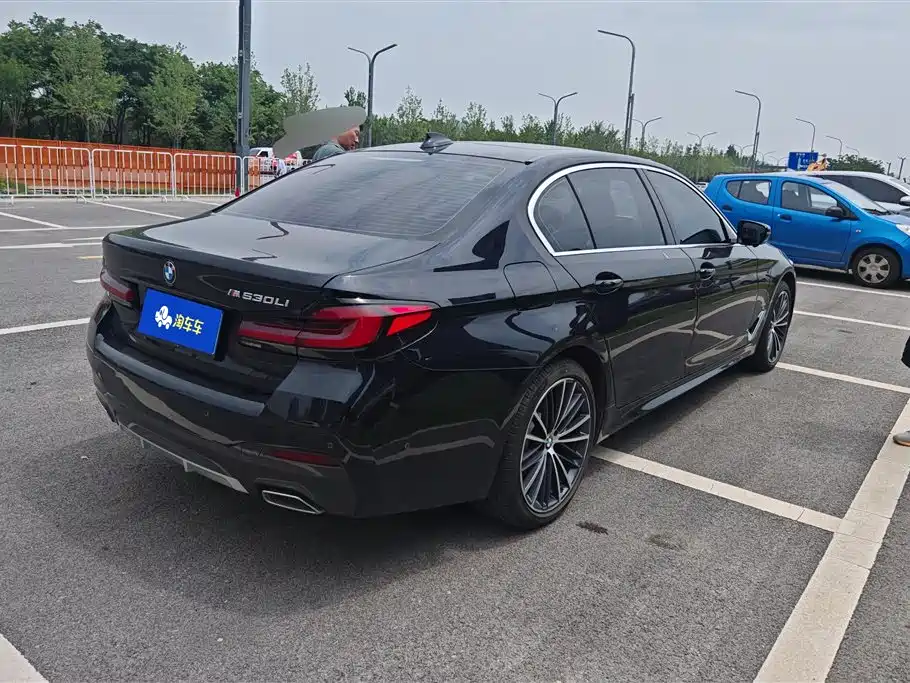 BMW 5 Series 2023