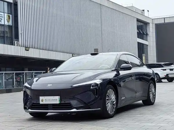 Buick Zhijing L7 2025