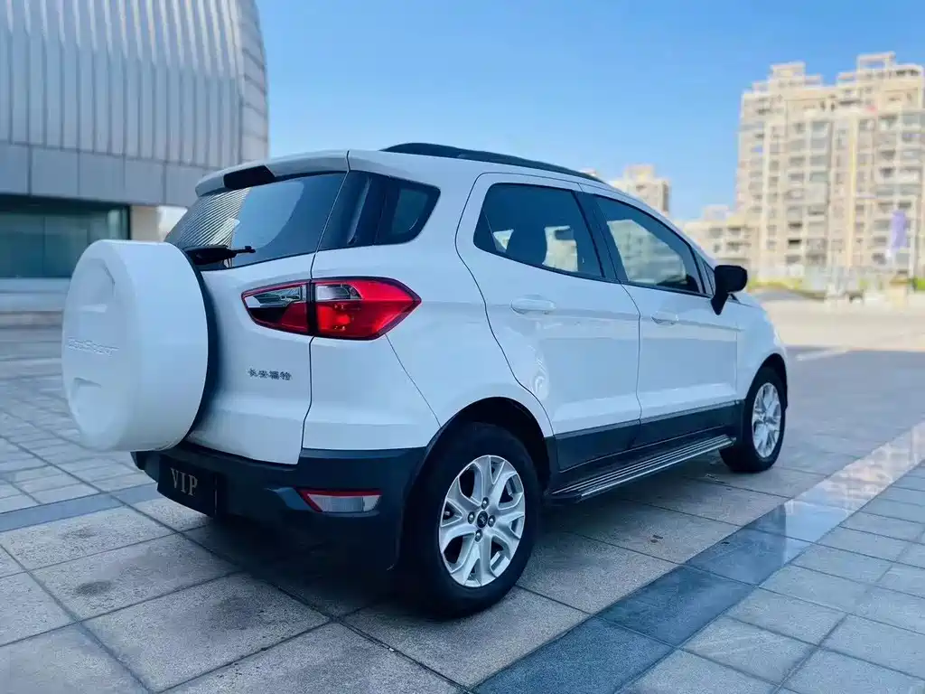 Ford Ecosport 2015 — фото 5