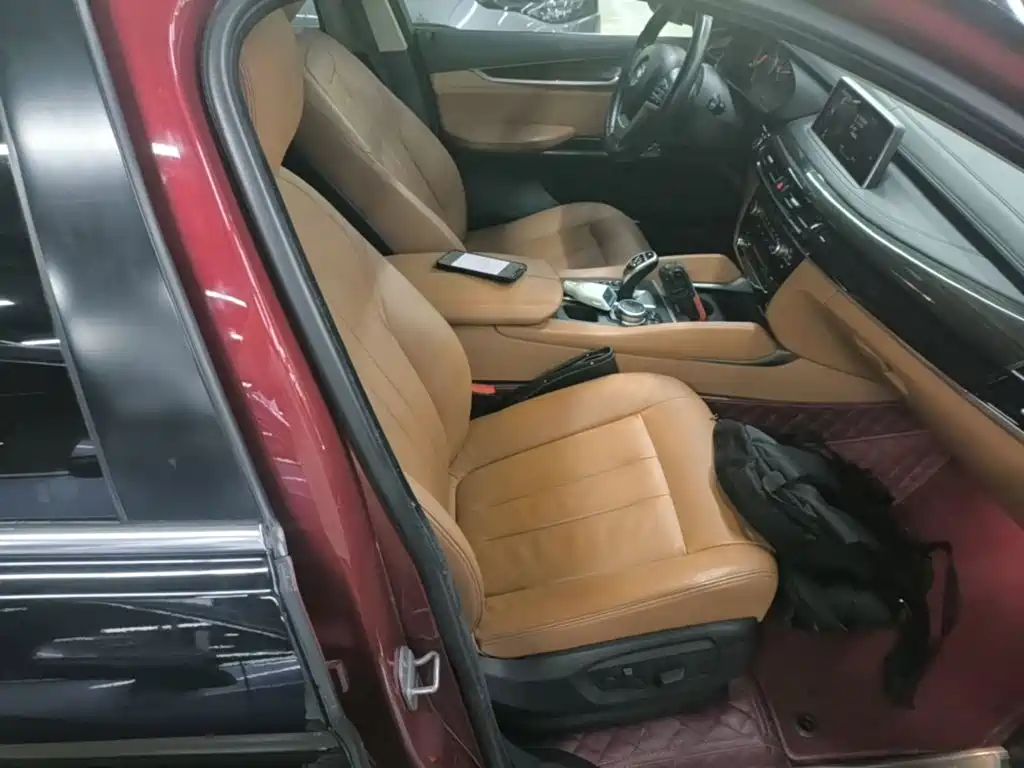BMW X6 2015 — фото 25